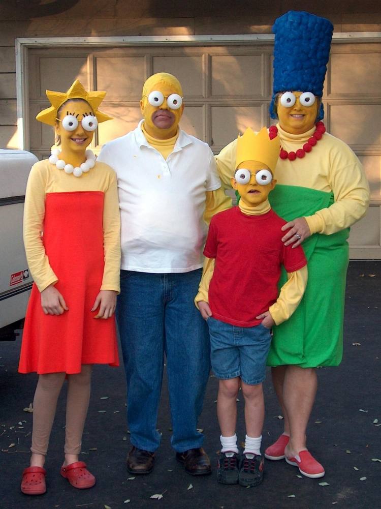 Homer-Marge-Maggie-Bart-The-Simpsons-DIY-FAsching-kostumer
