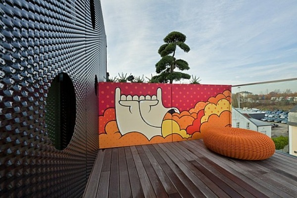 Kreativ-original-arkitektur-Metaform-terrasse-rotting-møbler