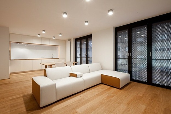 Kreativ-original-arkitektur-Luxembourg-bolig-område-hvide-møbler