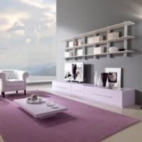 Lavendeltæppe i det indre af stuen