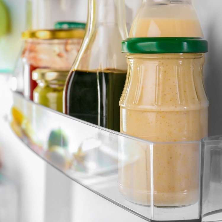 Hvor længe kan saucer opbevares i køleskabet i tilfælde af strømsvigt