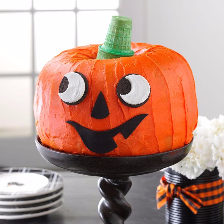 sjov-halloween-opskrifter-skræmmende-forretter-uhyggelig-finger-mad-græskar-kage
