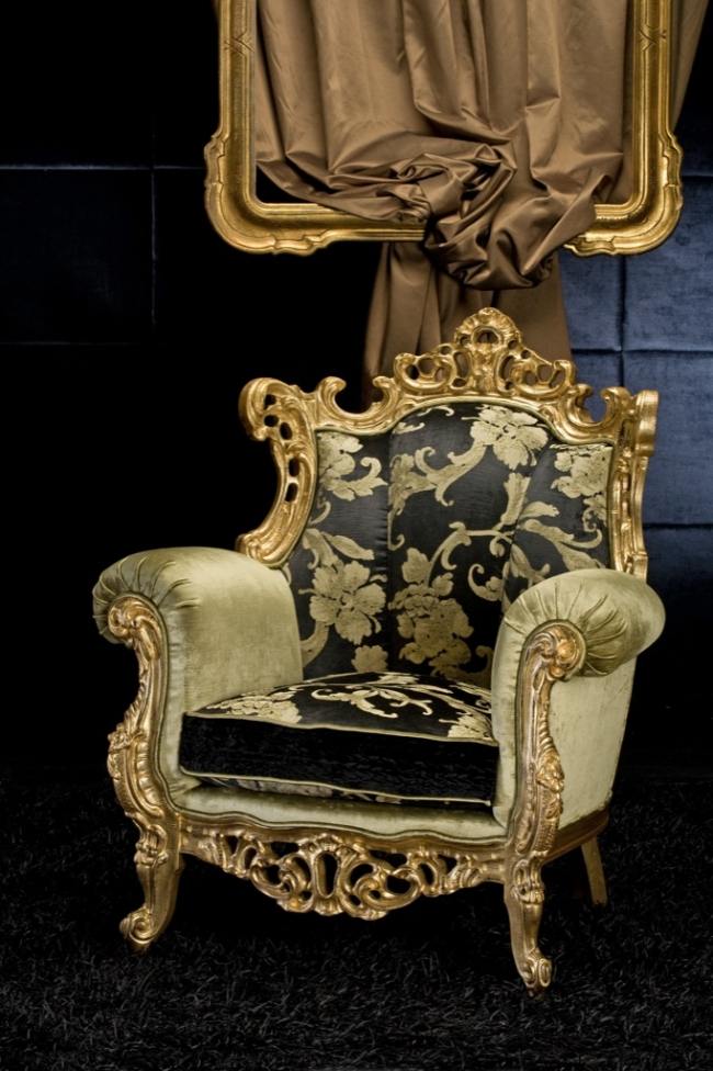 Luksus lænestol Finlandia-guld Royal stil polstring Rokoko ornamenter-stel