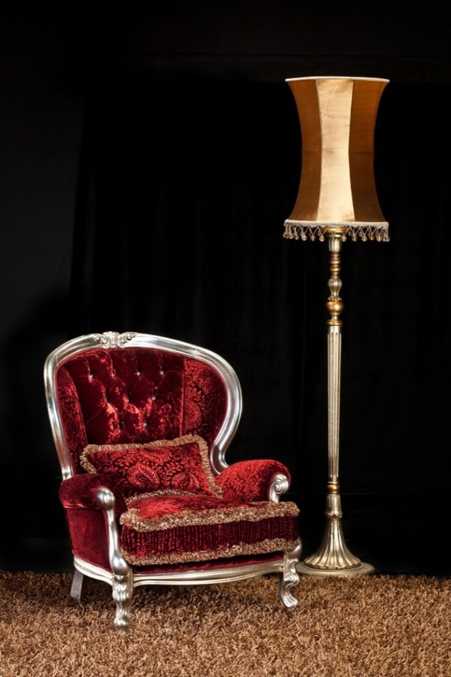 Mættet rød lænestol Venezia luksuriøs møbelstel-sølvbelagt polstring-gulvlampe