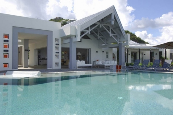 luksus caribbean villa facade hvid