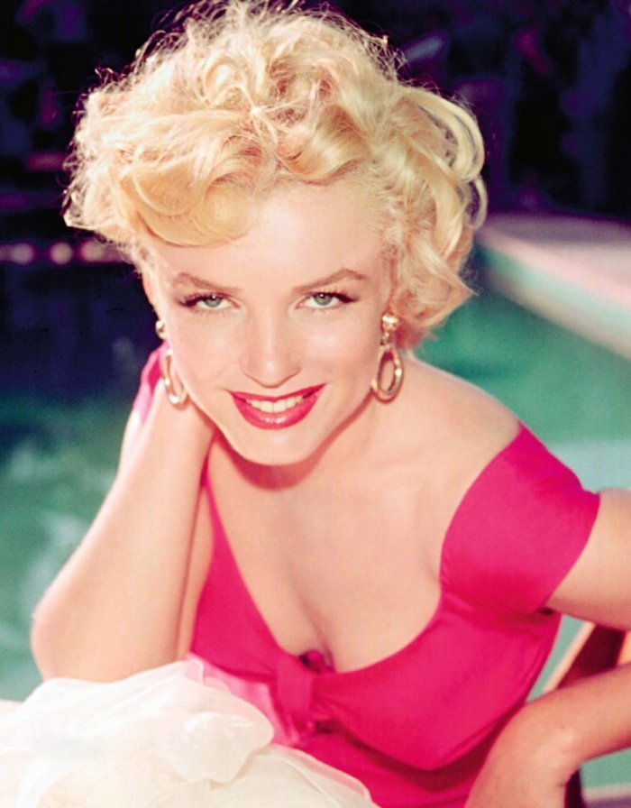 Marilyn-Monroe-blå-øjne-pink-læber