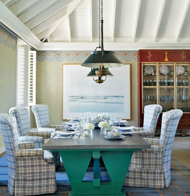 maritim-spisestue-grøn-spisebord-tekstil-ternet-stole