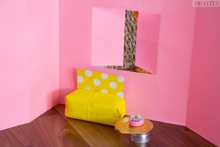 Byg dine egne møbler til dukkehus sofa opvaskesvamp lerpapfilt