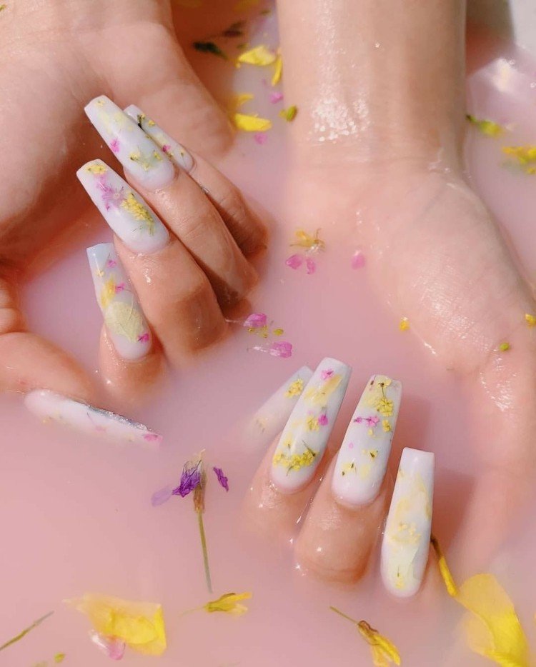 Mælk Bath Nails Negletrender Sommer 2020 Nail Design Ideer Akryl Negle