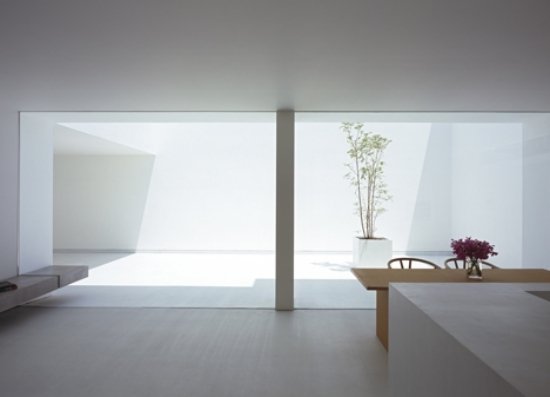 spisestue væg ruder trendy møbler accenter minimalisme