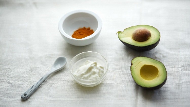 gurkemeje maske rynke opskrift avocado græsk yoghurt opstrammende vitamin e