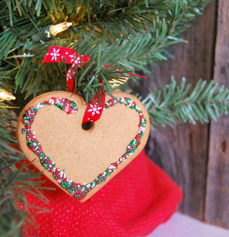 jul tinker salt dej honningkager streussel farverige hjerte træ dekorationer