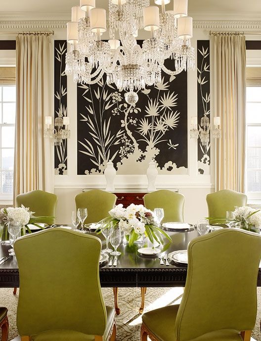 Moderne-spisestue-ideer-grøn-læder-stole-smuk-væg-dekoration