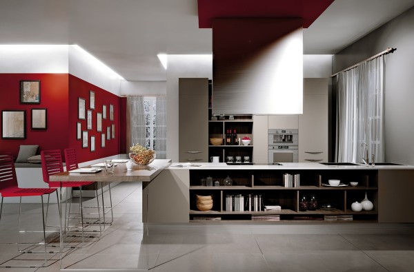 rød-væg-i-køkkenet minimalisme