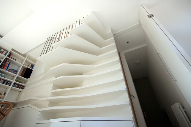 moderne duplex lejlighed trapper atmosstudio hvid