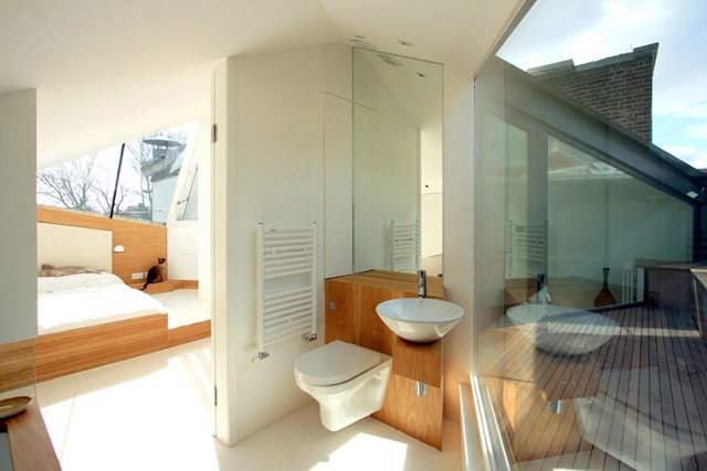 moderne lejlighed lyst renoveret badeværelse soveværelse