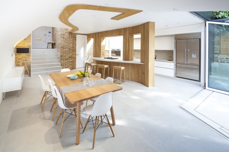 moderne-massivt træ-spiseborde-hvidt-design-minimalistisk-eames-sidestol