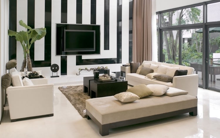 Vægdesign i sort og hvid-stue-striber-tv-sofa-beige