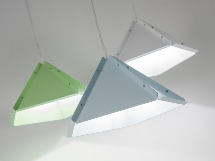 Stue lamper-pyramideformet-SOYEZ-design-DARK-Studio