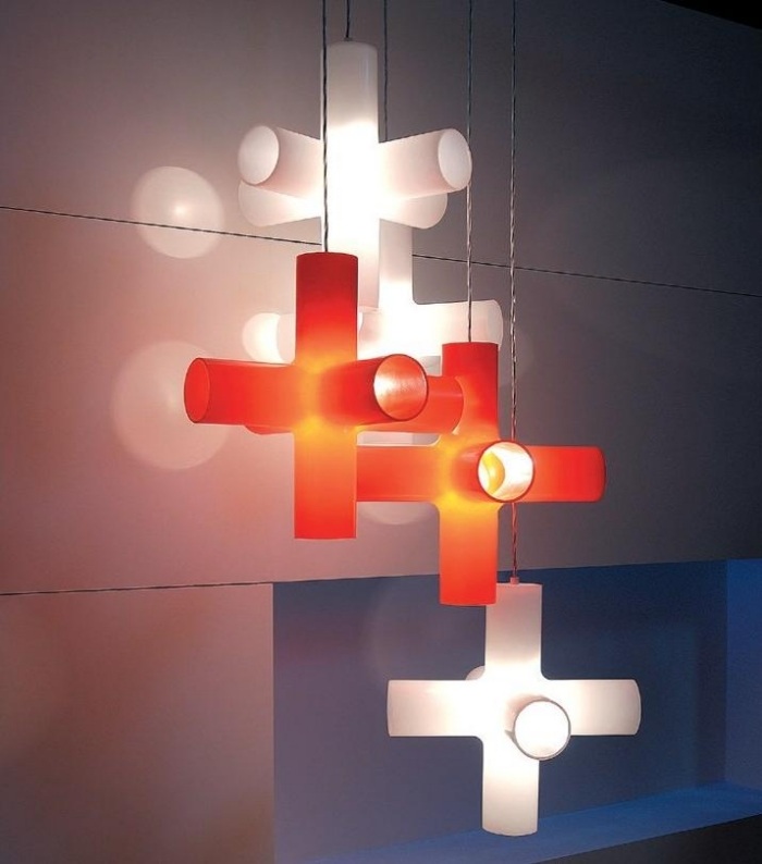 Stuen lamper-crosslight-polyethylen-hængende lampe-Jan-Melis-Ben-Oostrum