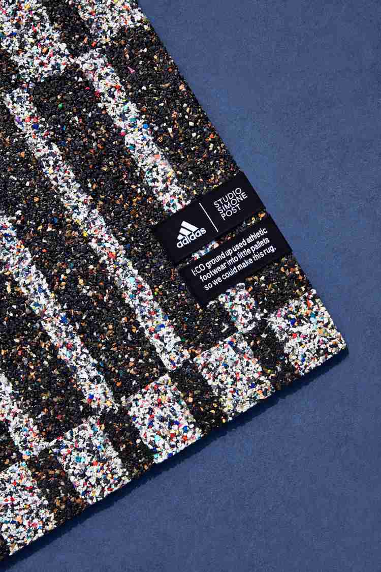 Moderne tæppe pryder Adidas Flagstore