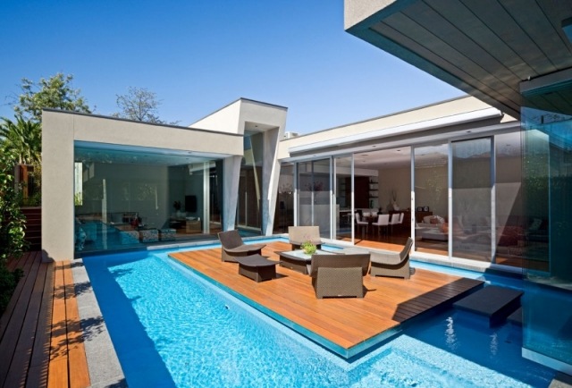 moderne hus træ terrasse pool lounge møbler