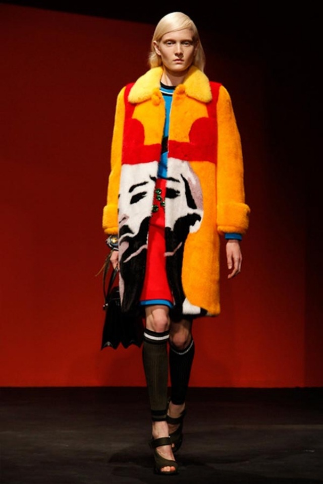 Milan fashion week collection prada forår-sommer 2014 trendfarver tekstiler