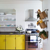 Gul färg i kökets design