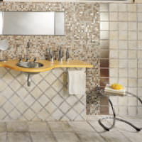 Bruna toner av mosaik i badrumsdesign