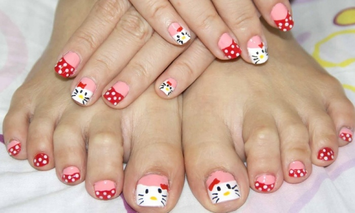 tæer nail art hello kitty kat lyserøde prikker