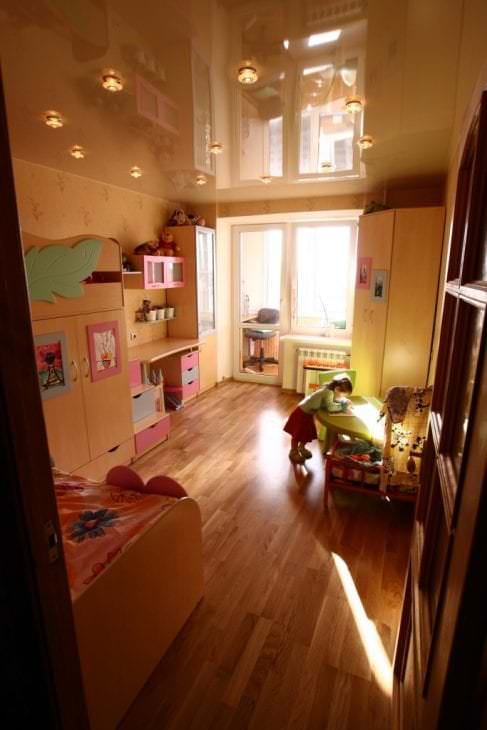 Stretch stropy v dětském pokoji: nejlepší fotografie a možnosti designu