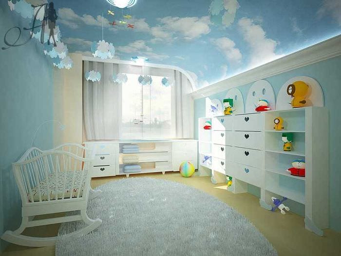 Stylový napínací strop pro velký dětský pokoj