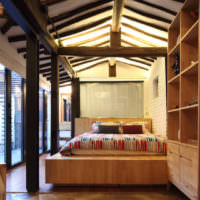 Дървени конструкции в интериора на спалнята