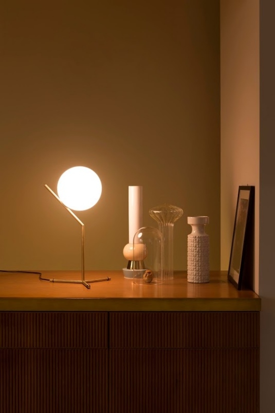 Design-stand-lampe-bordlampe-IC-Lights-diffus-light-Led