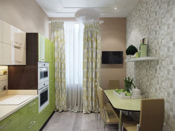 Wallpaperηφιδωτή ταπετσαρία για μια μικρή κουζίνα σε ζεστό πράσινο