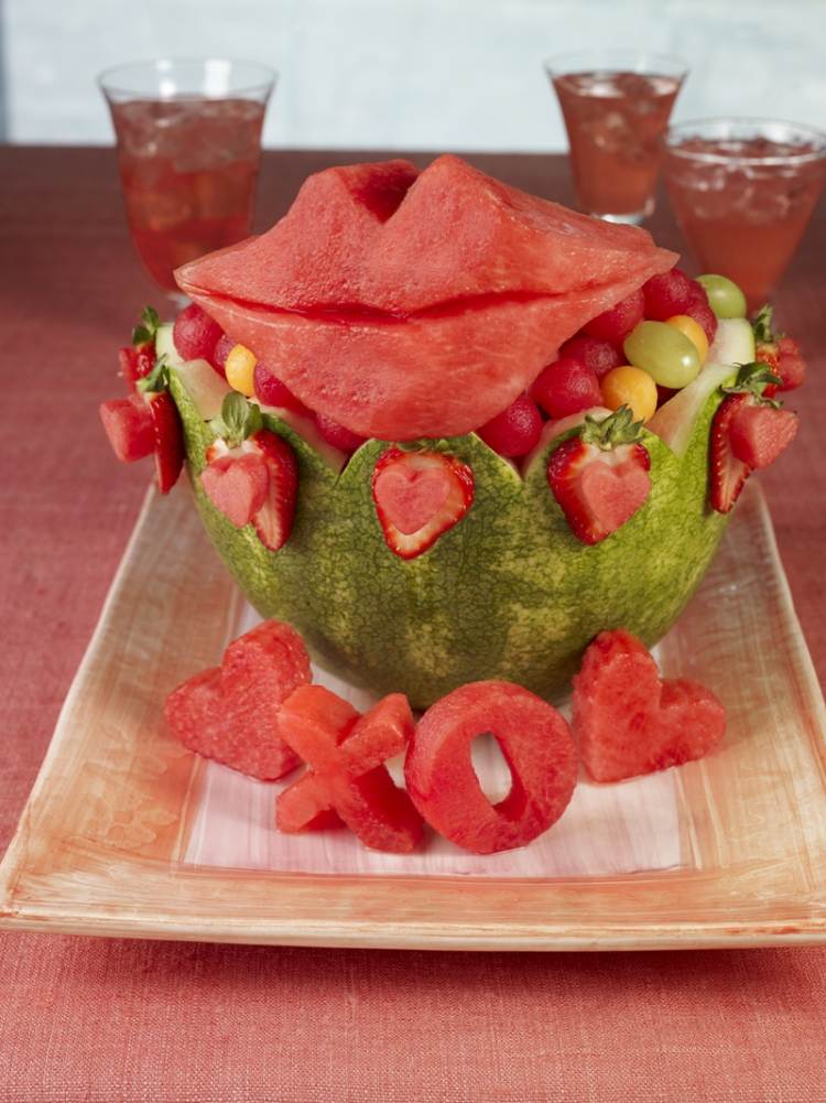 frugt-udskæring-simpelthen-vandmelon-røde-læber