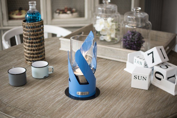 Åben ild -moderne-lanterne-design-bord-dekoration-blå