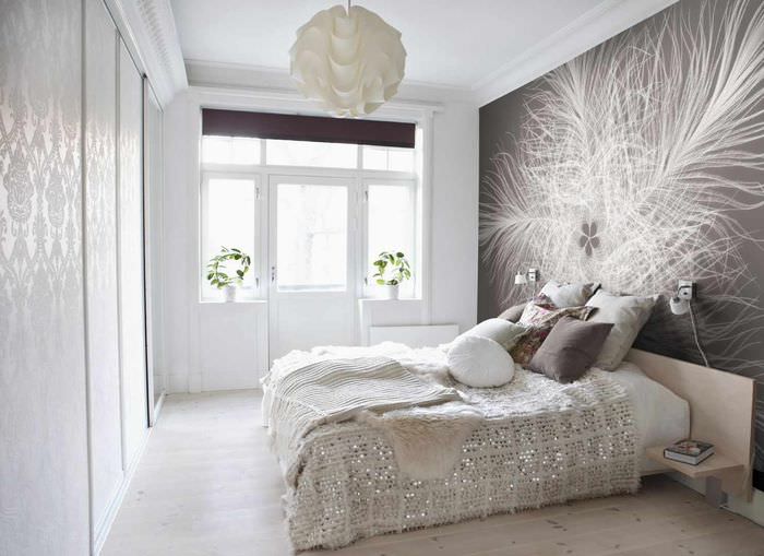 vaihtoehto makuuhuoneen seinien tyylin vaalea koristelu