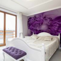 vaihtoehto kauniiseen seinäkoristeiden koristeluun makuuhuoneen valokuvassa
