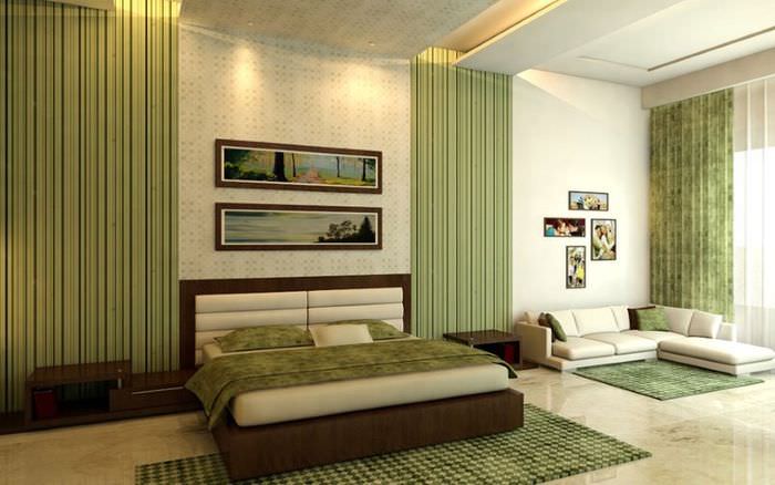 Sovrumsdesign med olivridåer och ljusa väggar