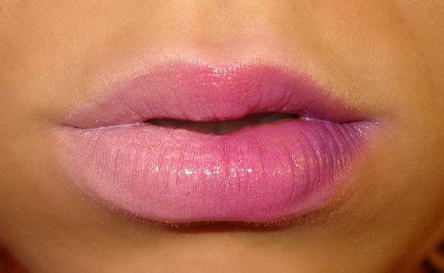 læber-ombre-effekt-pink-lilla-hvid