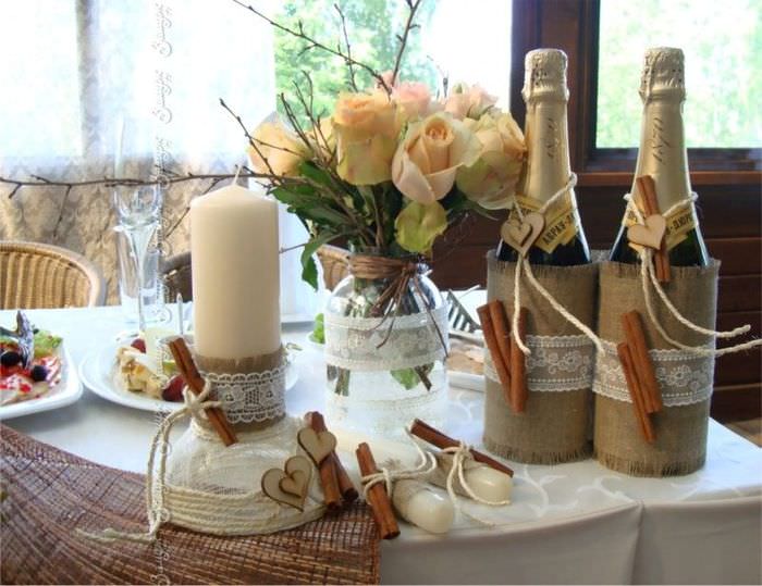 Att göra ett bröllopsbord med egna händer i rustik stil