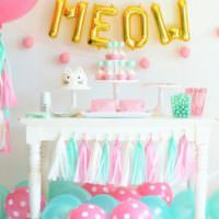 Ljusa dekorationer för dotterns födelsedag