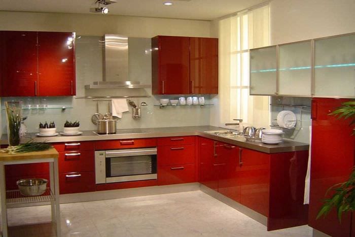 példa egy világos konyhai stílusra 8 négyzetméter.