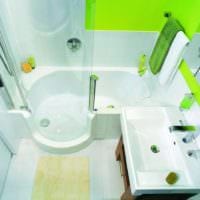 világos zöld tónusok a fürdőszobában