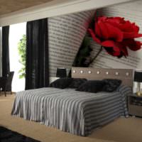 Fototapet med en kæmpe rose på soveværelsesvæggen