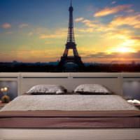 Parisiske motiver på fototapetet i soveværelset