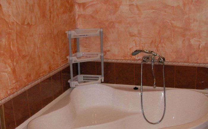 גרסה של טיח דקורטיבי יפה בעיצוב חדר האמבטיה