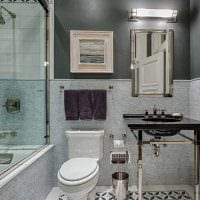 אופציה של טיח דקורטיבי צבעוני בעיצוב תמונת חדר האמבטיה