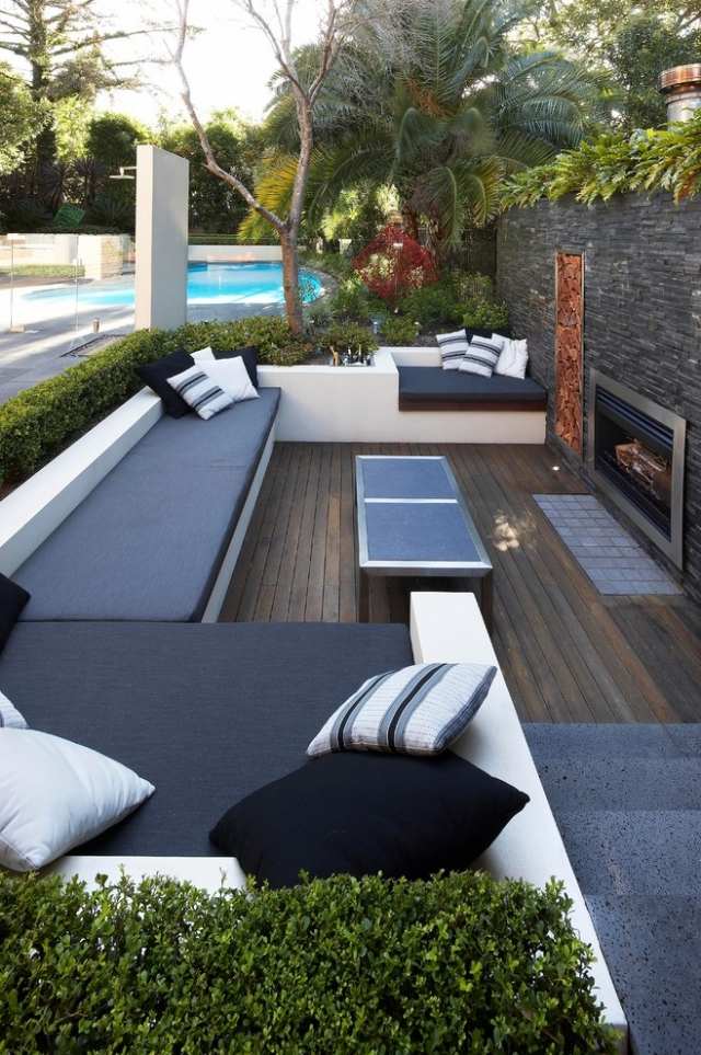 Udendørs loungemøbler moderne møbler sort og hvid polstring pejs